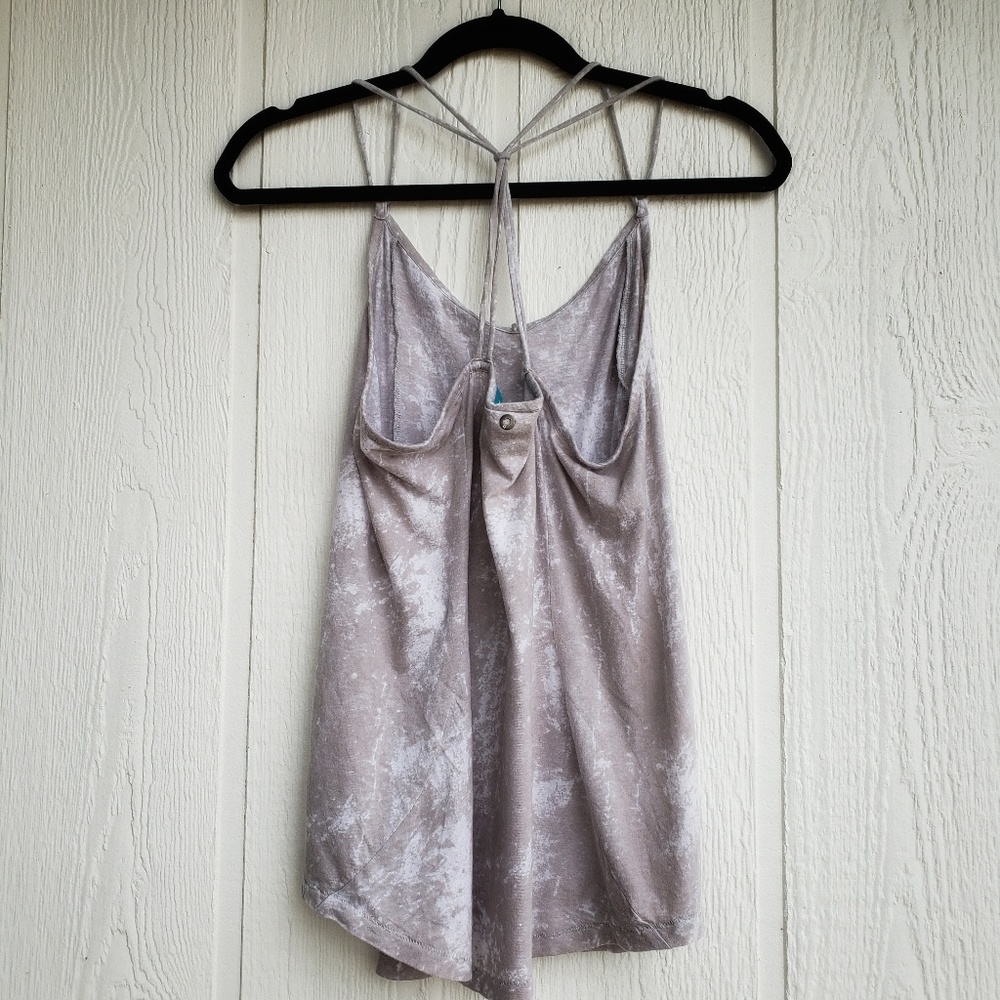 Gray and White Tye-Dye Marble Tank - Picture 2 of 8